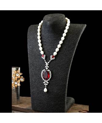classy diamond pearl vintage look crstyal red stylish necklace 2
