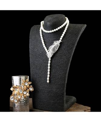 royal vintage look stylish white pearl diamond necklace 1