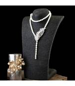 royal vintage look stylish white pearl diamond necklace