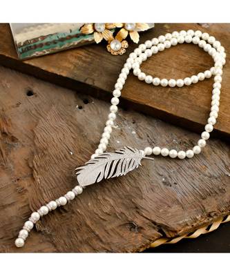royal vintage look stylish white pearl diamond necklace 3