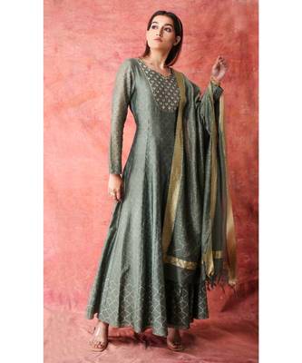 Show Shaa Moroccan khirki Anarkali set 2