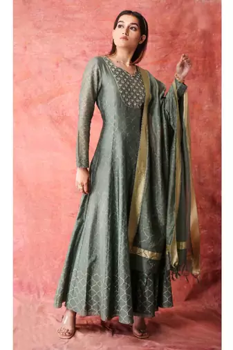 Show Shaa Moroccan khirki Anarkali set