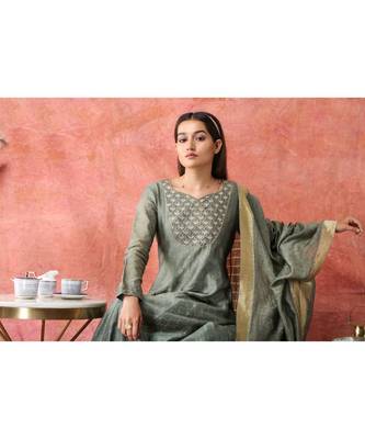 Show Shaa Moroccan khirki Anarkali set 4