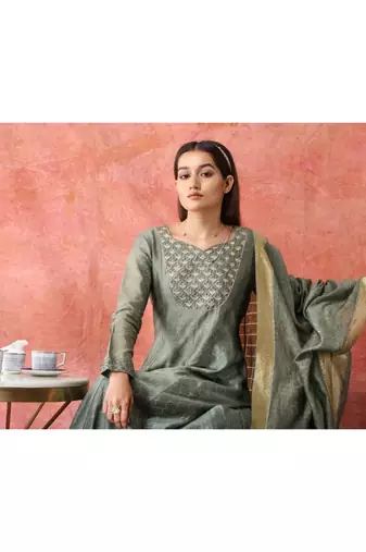 Show Shaa Moroccan khirki Anarkali set