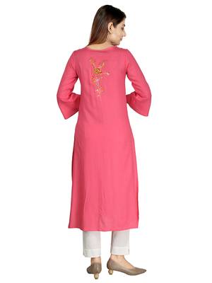 Baby-pink embroidered rayon long-kurtis 4