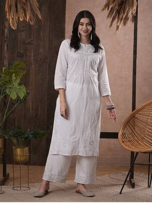 Hand Embroidered White Cotton Lucknowi Chikankari Indian Women Kurta 1