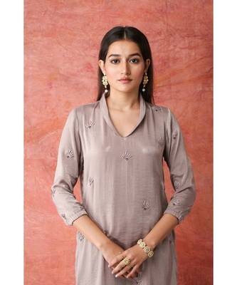 Show Shaa Brown Collar n side button set with pleated pants 4