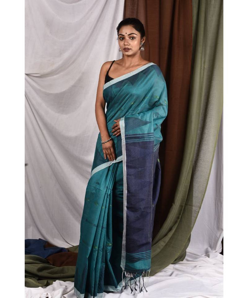 Weave shore Handloom Saree with Blouse