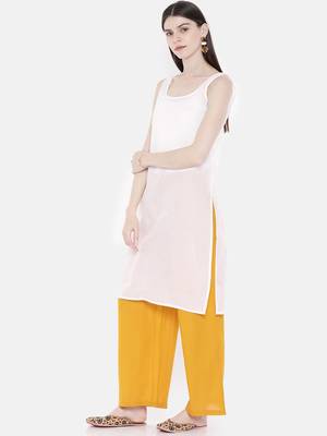 Hand Embroidered White Georgette Lucknowi Chikan Women Kurta With Slip 3