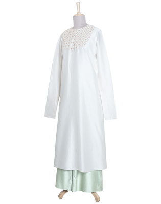 Ivory Resham and Kasab Chanderi readymade kurta set 2