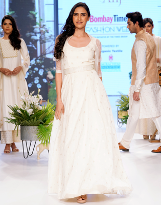 Cream  Polyester Gown 1