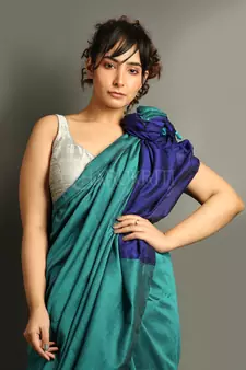 Teal plain blended cotton saree with blouse