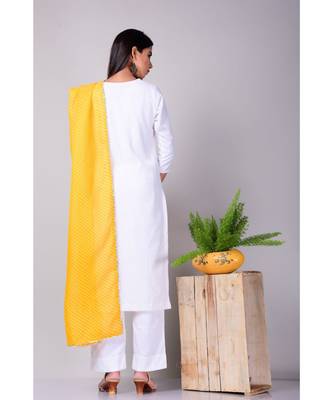 White suit set with leheriya Stole 3