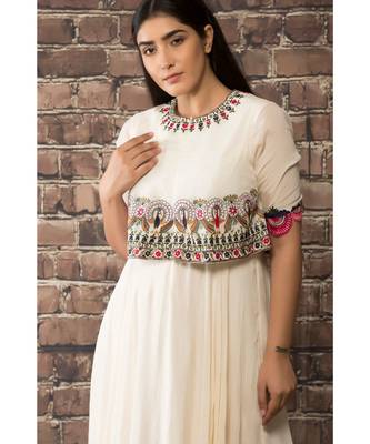 sulochana jangir white chiffon dress with hand and machin embroidery 5