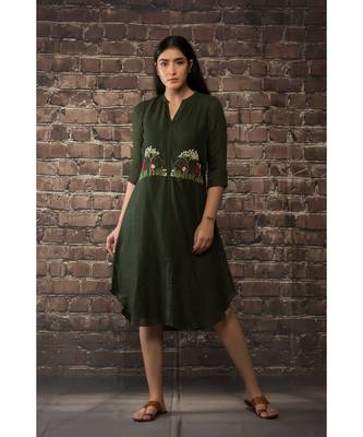 sulochana jangir olive green handloom linen twill kurta with rich stich hand embroidery 1