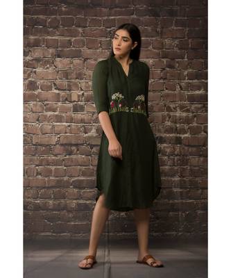 sulochana jangir olive green handloom linen twill kurta with rich stich hand embroidery 3