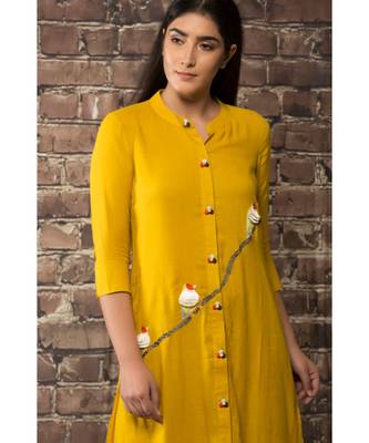 sulochana jangir yellow linen georgette kurta with 3 bird embroidery paired with matching pants 3