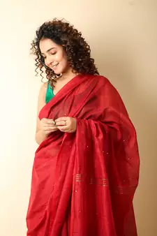 Red woven blended cotton saree with blouse