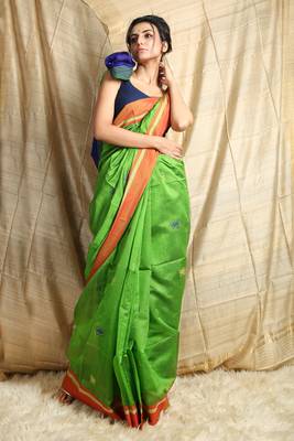 Green woven blended cotton saree with blouse 1