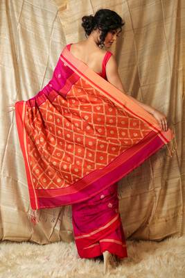 Hot pink woven blended cotton saree with blouse 3