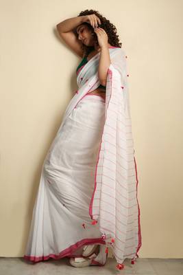 White woven cotton saree with blouse 2
