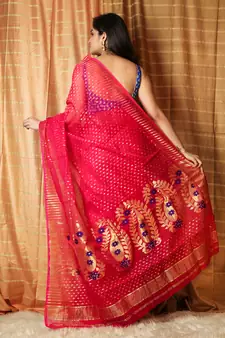 Dark Pink Woven Blended Cotton Saree Without Blouse