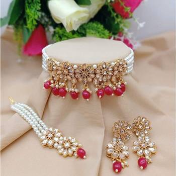 Red crystal necklaces 1