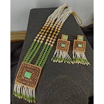 Green crystal necklaces 1