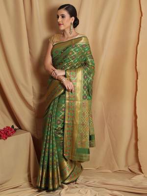 Green Woven Cotton Silk Saree With Blouse 3