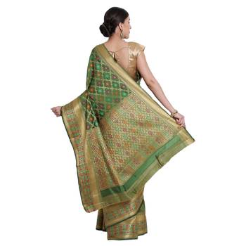 Green Woven Cotton Silk Saree With Blouse 4