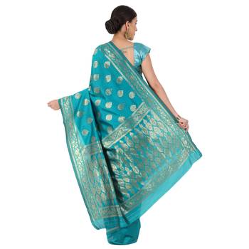 Green woven jacquard saree with blouse 4