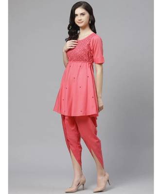Hand Embroidered Pink Cotton Lucknow Chikankari Women Kurta With Dhoti Set 3