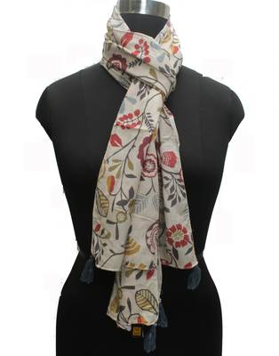 DesiButik Beautiful Cream Muslin Fabric Digitally Printed Scarf 3