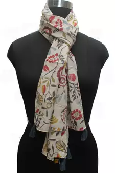 DesiButik Beautiful Cream Muslin Fabric Digitally Printed Scarf