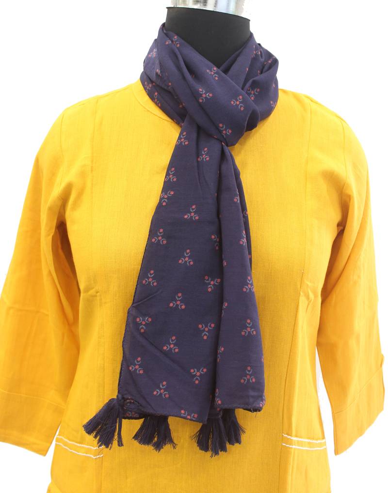 DesiButik Charming Blue  Muslin Fabric Digitally Printed Scarf