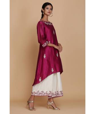 Anju Harleen Magenta Asymmetrical Tunic With Ivory Farshi 1