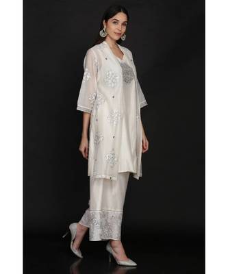  Ivory Sleeveless Tunic With Overlay And Farshi 2