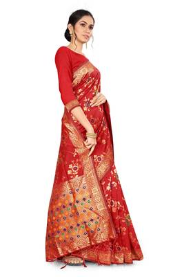 Red Woven Silk Blend Saree With Blouse 2