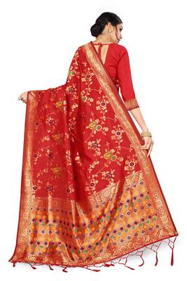 Red Woven Silk Blend Saree With Blouse 3