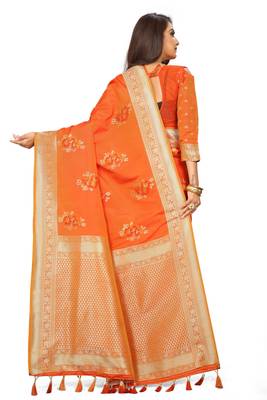 Red Woven Silk Blend Saree With Blouse 3