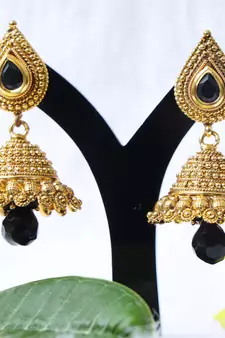 Black onyx jhumkas