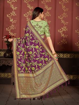 Purple woven banarasi silk saree with blouse 3