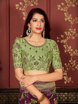 Purple woven banarasi silk saree with blouse 5