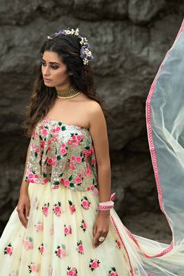 ENGAGING OFF-WHITE SEQUINS AND THREAD EMBROIDERED NET SEMI STITCHED BRIDAL LEHENGA 2
