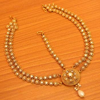 White zircon  maang-tikka 1