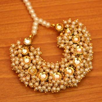 White pearl maang-tikka 2