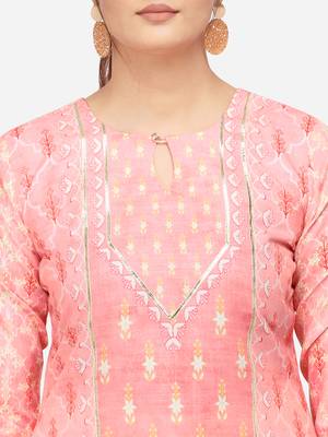 Peach & Off White Colored Printed Kurta Set 4