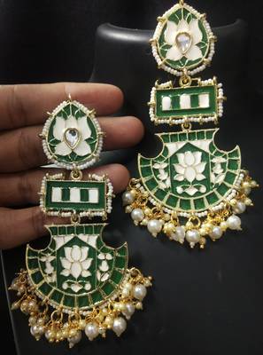 Designer Long Emerald Green Meenakari Kundan Pearl Long Earrings Set 1