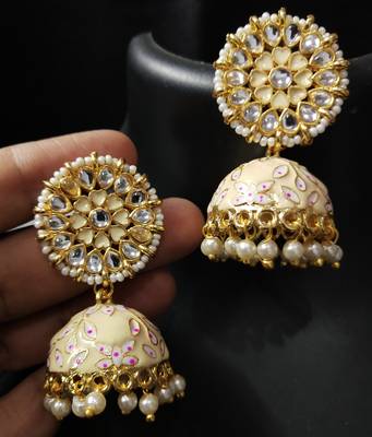 Cream Pink Meenakari Heart Shape Jhumki Earrings Set 1