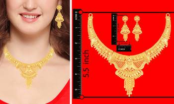 Gold necklaces 3